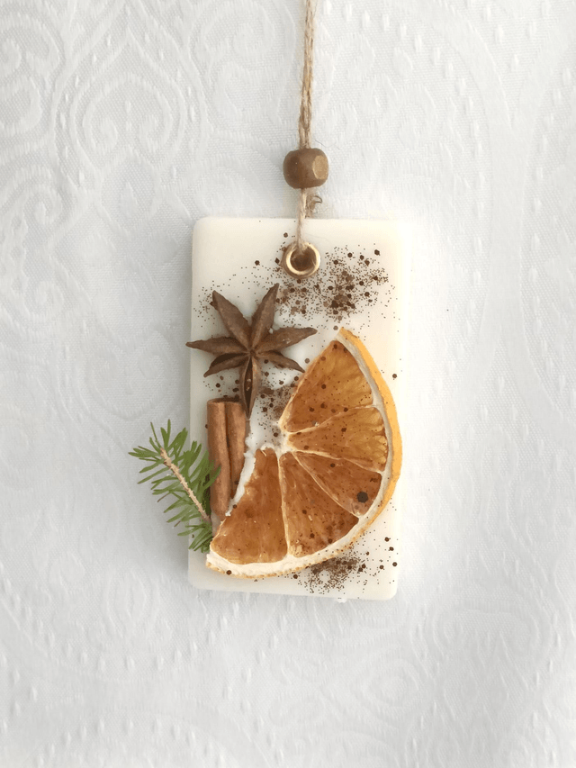 Suspension parfumée "orange cannelle"
